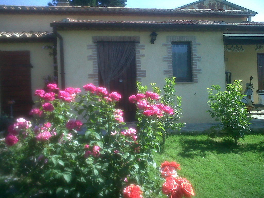 Agriturismo Podere Micitto Usi Exterior foto
